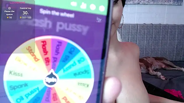 Snapshot of Carolinne_Mel chatting on September 2025 11:29:01 PM Carolinne Mel online show from September 2025 11:29:01 PM