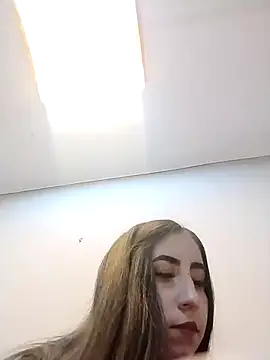 Sophi Thaylorr online show from October 2025 01:22:02 PM