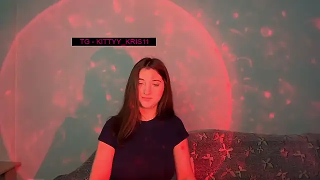 Snapshot of kitty_kristy1 chatting on December 2025 10:37:02 PM kitty kristy1 online show from December 2025 10:37:02 PM
