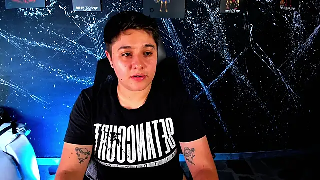 Snapshot of IanGilbert chatting on September 2025 09:03:01 PM IanGilbert online show from September 2025 09:03:01 PM