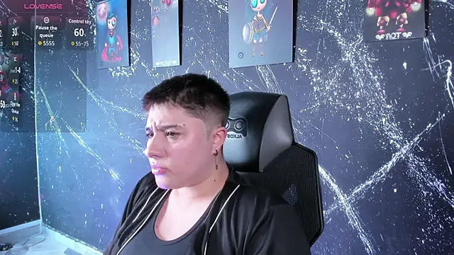 Snapshot of IanGilbert chatting on September 2025 09:19:01 PM IanGilbert online show from September 2025 09:19:01 PM