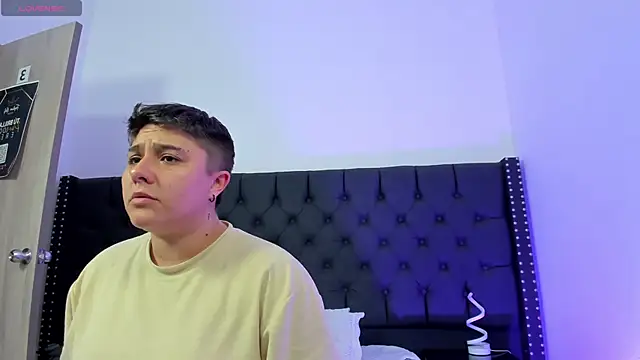 Snapshot of IanGilbert chatting on November 2025 07:58:01 PM IanGilbert online show from November 2025 07:58:01 PM