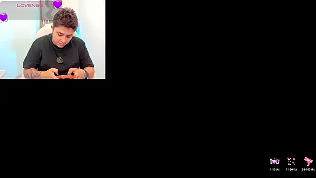 Snapshot of IanGilbert chatting on February 2026 07:53:02 PM IanGilbert online show from February 2026 07:53:02 PM