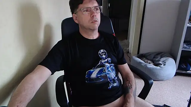 blueandwhite1 online show from June 2026 03:47:02 PM