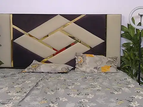 Snapshot of Its-ishikaa chatting on September 2025 04:56:02 AM Its-ishikaa online show from September 2025 04:56:02 AM