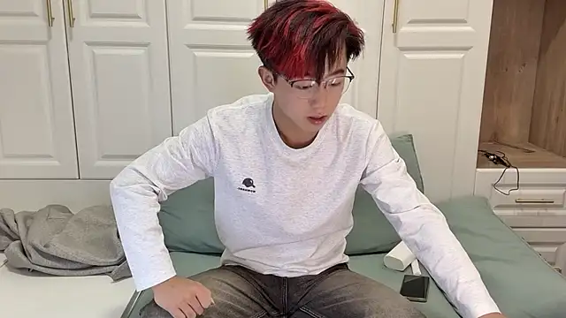 STxuguanhan online show from October 2025 06:10:01 AM