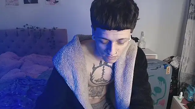 2cyboy  online show from September 2025 07:47:01 PM