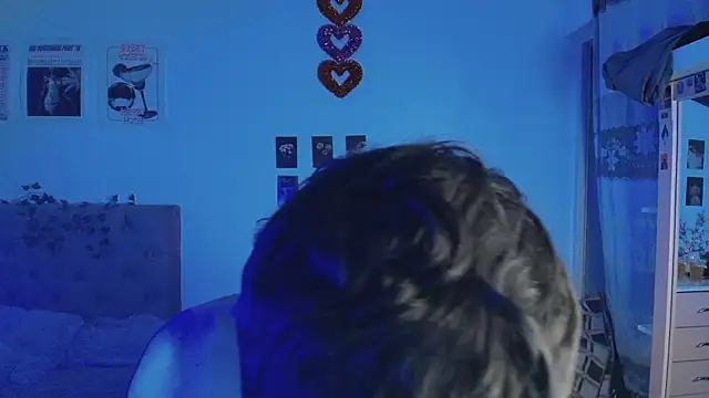 2cyboy  online show from September 2025 08:34:02 PM