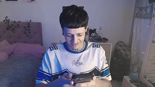 2cyboy  online show from September 2025 08:36:02 PM