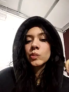 Snapshot of emmii_cute chatting on October 2025 11:53:01 PM emmii cute online show from October 2025 11:53:01 PM