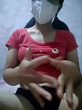 Lilyy-y online show from October 2025 11:13:02 PM