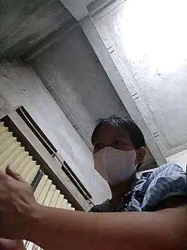 Lilyy-y online show from October 2025 09:15:01 PM