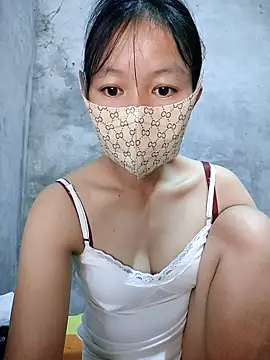 Lilyy-y online show from October 2025 09:41:01 PM