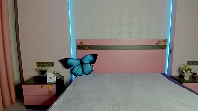 MeryMidnight online show from September 2025 05:23:01 AM