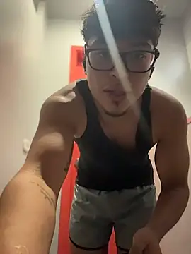 alekzamo online show from July 2026 09:39:01 PM