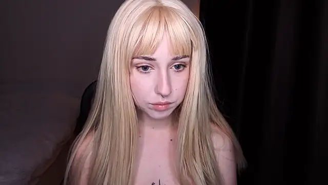 Snapshot of YukiMisa chatting on September 2025 04:08:01 PM YukiMisa online show from September 2025 04:08:01 PM