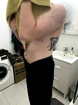 TomieSoichi online show from October 2025 05:03:02 AM