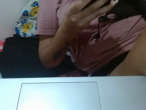 Snapshot of Nataliya_Singh chatting on April 2026 03:41:01 AM Nataliya Singh online show from April 2026 03:41:01 AM