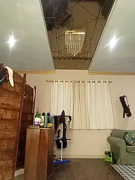 Nisha Sassmaxxx online show from September 2025 10:00:02 PM