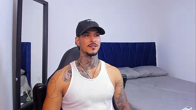 Snapshot of jiro_kenji1 chatting on September 2025 06:44:02 PM jiro kenji1 online show from September 2025 06:44:02 PM