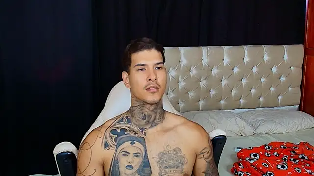 Snapshot of jiro_kenji1 chatting on January 2026 03:39:02 PM jiro kenji1 online show from January 2026 03:39:02 PM