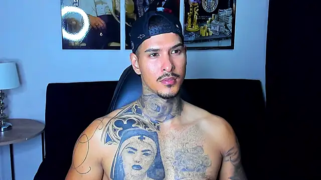 Snapshot of jiro_kenji1 chatting on February 2026 01:32:01 AM jiro kenji1 online show from February 2026 01:32:01 AM