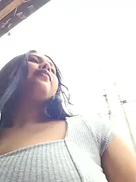 Alessandraa- online show from October 2025 07:37:01 PM