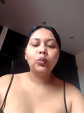 Alessandraa- online show from May 2026 03:52:01 PM