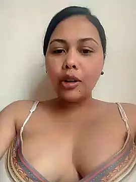 Alessandraa- online show from May 2026 07:18:02 PM