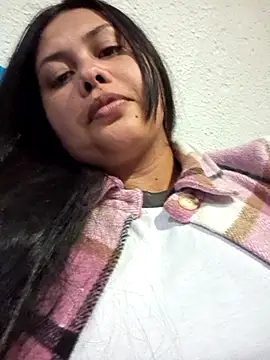 Snapshot of Alessandraa- chatting on June 2026 02:12:02 AM Alessandraa- online show from June 2026 02:12:02 AM