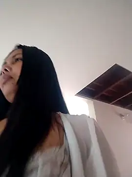 Snapshot of Alessandraa- chatting on June 2026 02:16:02 PM Alessandraa- online show from June 2026 02:16:02 PM