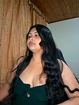 Snapshot of Alessandraa- chatting on July 2026 05:22:01 AM Alessandraa- online show from July 2026 05:22:01 AM