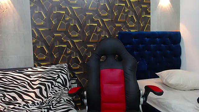 miss leidy  online show from November 2025 02:21:02 AM