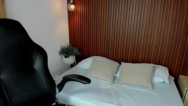 alice coopperx online show from September 2025 12:17:02 PM