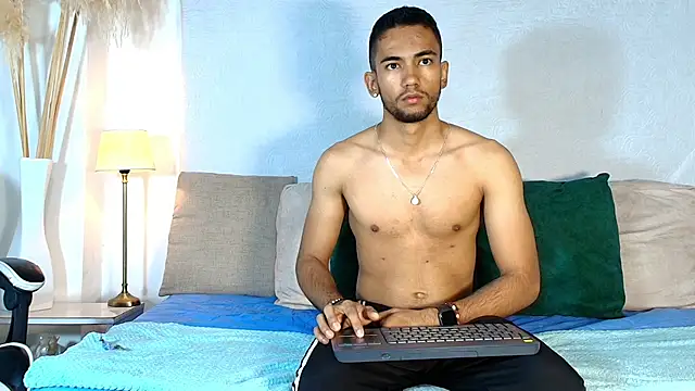 MaicolParker  online show from July 2026 12:36:02 PM