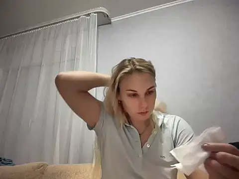 Snapshot of NikexPretty chatting on November 2025 03:44:01 PM NikexPretty online show from November 2025 03:44:01 PM