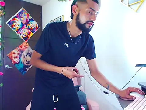 Snapshot of boybunnyerotic chatting on September 2025 04:11:01 PM boybunnyerotic online show from September 2025 04:11:01 PM