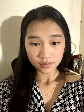 Snapshot of -Lie-06 chatting on November 2025 11:47:01 PM -Lie-06 online show from November 2025 11:47:01 PM