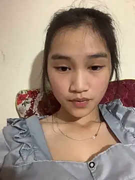 Snapshot of -Lie-06 chatting on December 2025 08:01:01 AM -Lie-06 online show from December 2025 08:01:01 AM