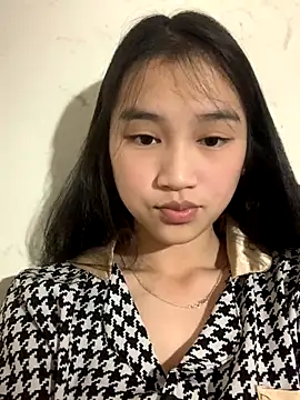 Snapshot of -Lie-06 chatting on December 2025 02:00:02 PM -Lie-06 online show from December 2025 02:00:02 PM