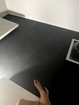 Snapshot of BabyLeopard chatting on September 2025 04:42:02 PM BabyLeopard online show from September 2025 04:42:02 PM