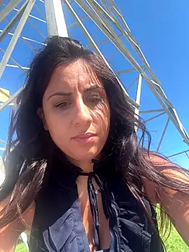 Snapshot of BabyLeopard chatting on September 2025 10:30:02 AM BabyLeopard online show from September 2025 10:30:02 AM