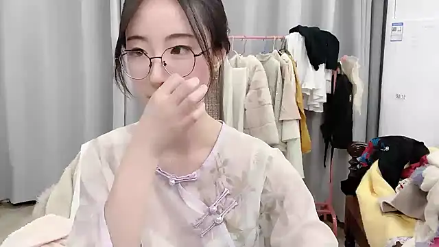 Freya7777 online show from November 2025 02:49:02 PM