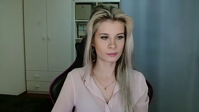 KristineGlow online show from March 2026 07:59:01 AM