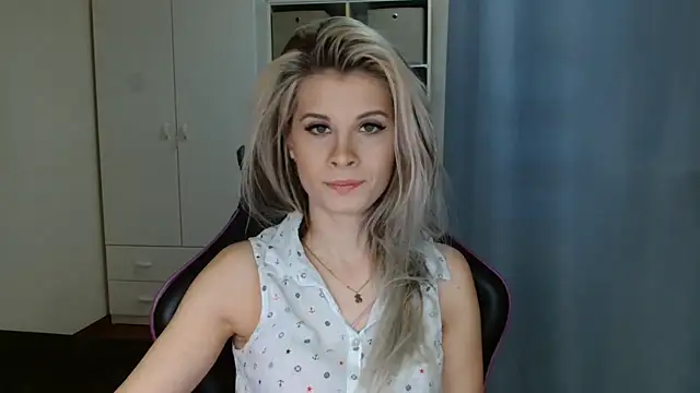 KristineGlow online show from March 2026 07:14:02 AM