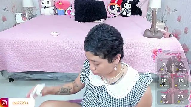 Snapshot of SafiroAgataaa chatting on June 2026 02:39:02 AM SafiroAgataaa online show from June 2026 02:39:02 AM