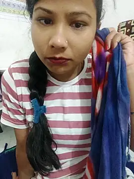 Snapshot of Vaani_Cutie chatting on October 2025 02:10:01 AM Vaani Cutie online show from October 2025 02:10:01 AM