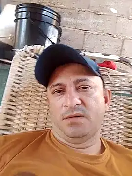 Snapshot of arnaldof50 chatting on November 2025 12:17:01 PM arnaldof50 online show from November 2025 12:17:01 PM