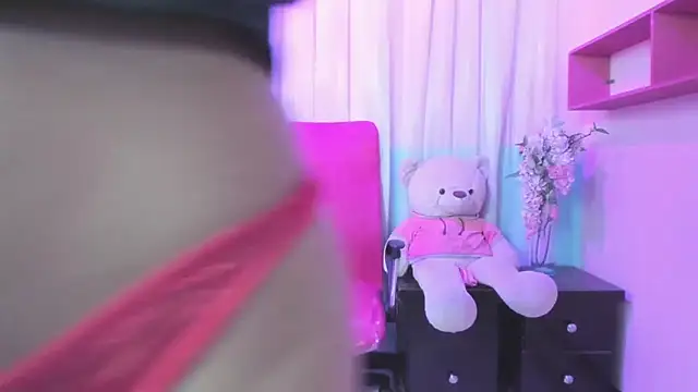 Snapshot of kataleya__18 chatting on February 2026 04:56:02 PM kataleya 18 online show from February 2026 04:56:02 PM