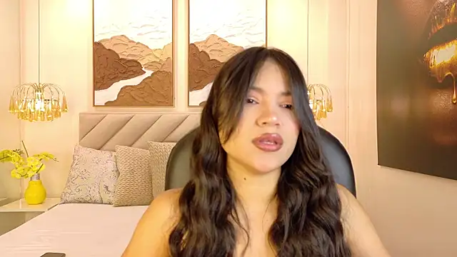 kendalFox  online show from October 2025 12:15:01 PM